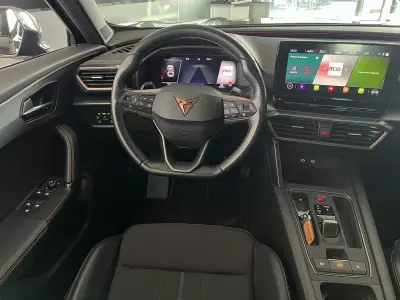 Cupra Formentor 2022 - 26900 EUR, 80652 km - AUTO.MOTO.pt - 80652km - foto 9 de 25