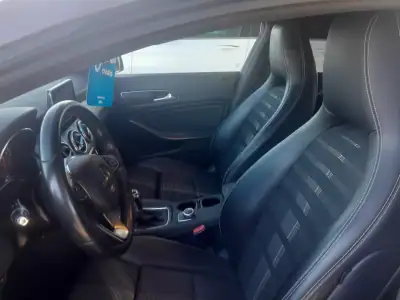 Mercedes-Benz CLA 200 2016 - 21800 EUR, 150000 km - AUTO.MOTO.pt - 150000km - foto 8 de 12