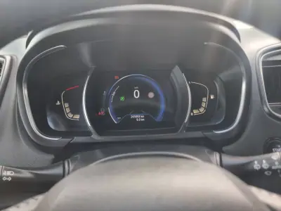 Renault Grand Scénic 2019 - 10900 EUR, 265000 km - AUTO.MOTO.pt - 265000km - foto 11 de 13