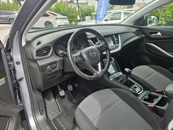 Opel Grandland X 2020 - 18800 EUR, 53900 km - AUTO.MOTO.pt - 53900km - foto 9 de 41