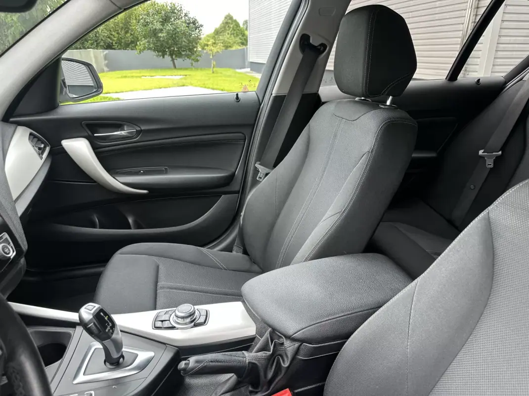 BMW 116 2016 - 17000 EUR, 220000 km - AUTO.MOTO.pt - 220000km - foto 33 de 51