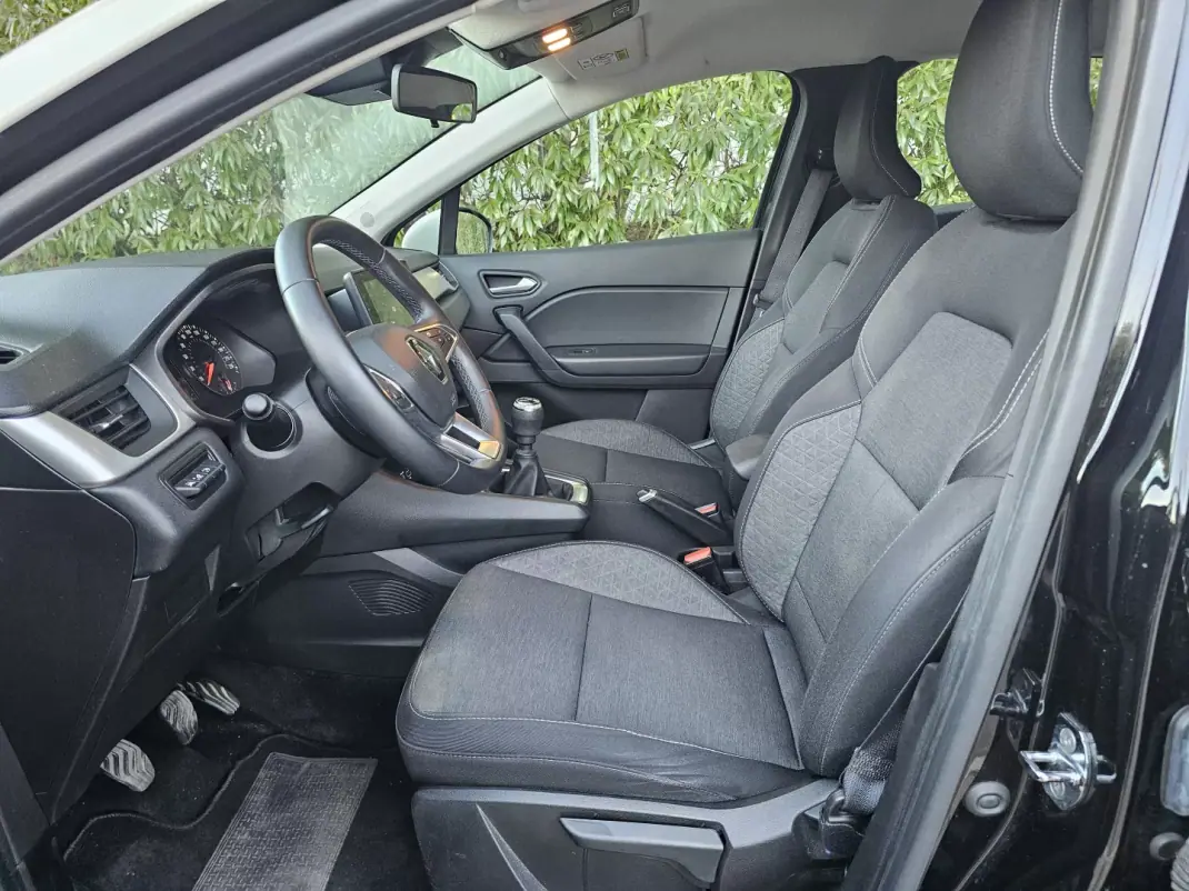Renault Captur 2022 - 16850 EUR, 58500 km - 58500km - foto 6 de 23
