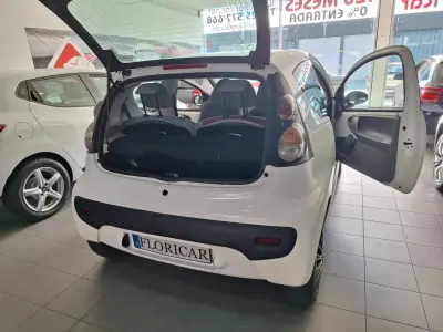 Citroën C1 2010 - 4900 EUR, 110980 km - 110980km - foto 8 de 14