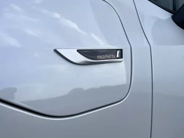 BMW 225xe Active Tourer 2023 - 28900 EUR, 114998 km - AUTO.MOTO.pt - 114998km - foto 8 de 11