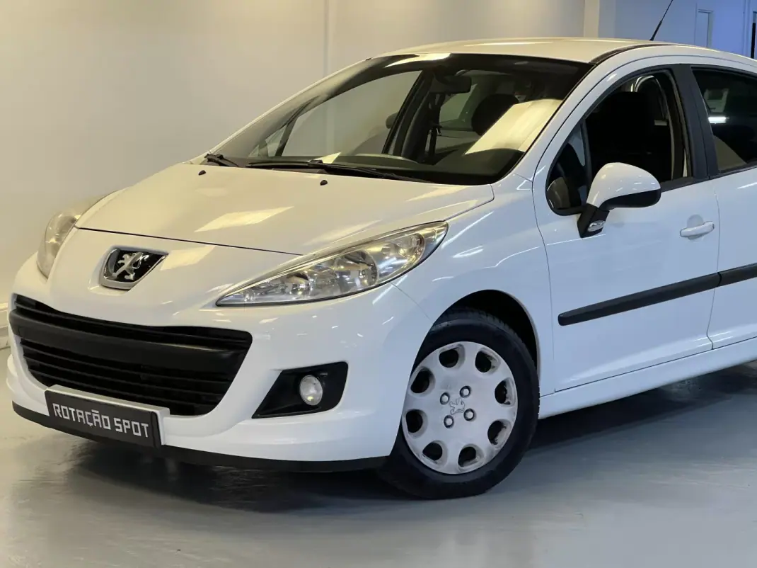 Peugeot 207 2010 - 6990 EUR, 125000 km - 125000km - foto 23 de 27