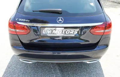 Mercedes-Benz C 300 2020 - 28990 EUR, 128000 km - AUTO.MOTO.pt - 128000km - foto 11 de 36