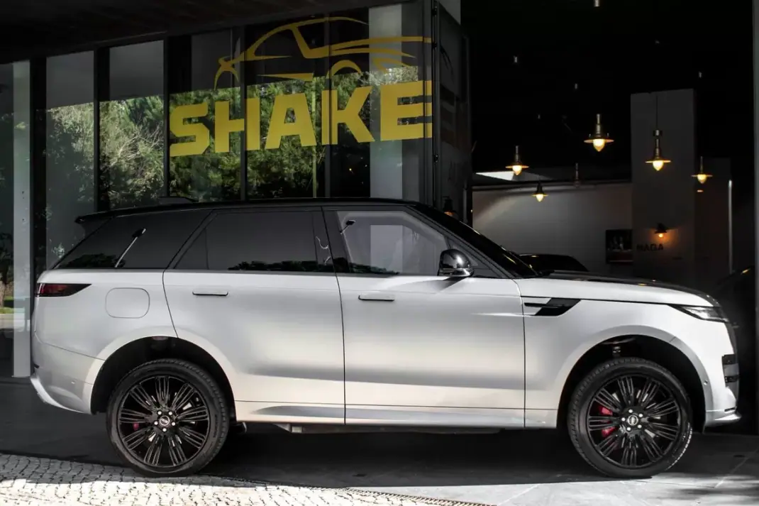 Land Rover Range Rover Sport 2023 - 83990 EUR, 131215 km - AUTO.MOTO.pt - 131215km - foto 5 de 46