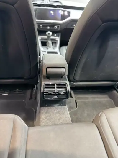 Audi Q3 2023 - 29800 EUR, 81600 km - AUTO.MOTO.pt - 81600km - foto 17 de 24
