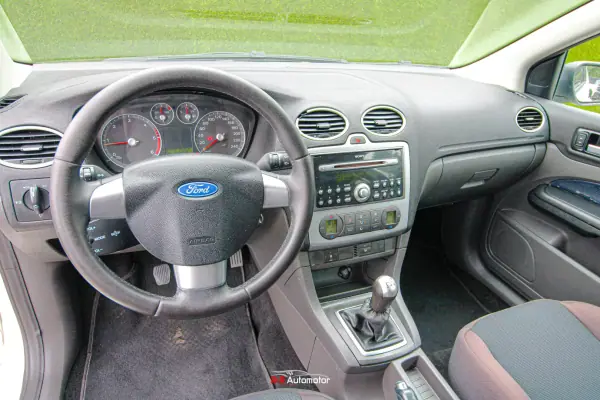 Ford Focus 1.8 TDCI 2006 - 3700 EUR, 330000 km - 330000km - foto 7 de 17