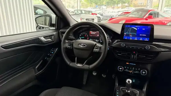 Ford Focus 2020 - 13990 EUR, 171057 km - AUTO.MOTO.pt - 171057km - foto 13 de 30
