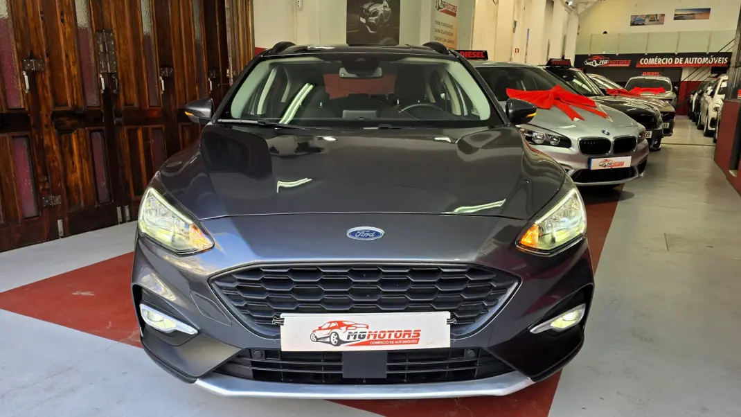 Ford Focus 2020 - 15990 EUR, 90544 km - AUTO.MOTO.pt - 90544km - foto 12 de 51