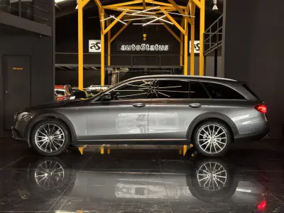 Mercedes-Benz E 220 2017 - 27990 EUR, 195000 km - foto 4 de 27
