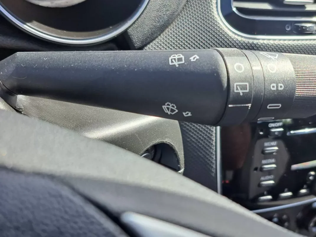 Fiat Punto 2017 - 8900 EUR, 69772 km - AUTO.MOTO.pt - 69772km - foto 31 de 39