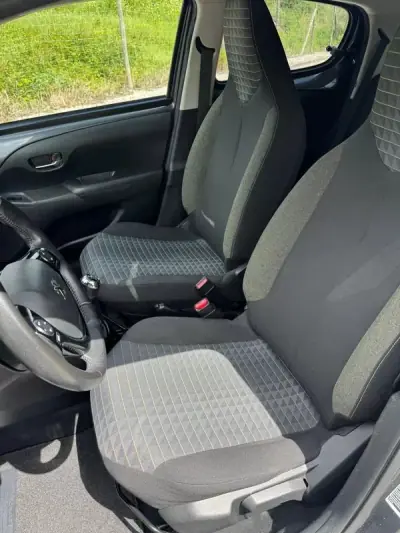 Peugeot 108 2021 - 11000 EUR, 62048 km - AUTO.MOTO.pt - 62048km - foto 19 de 32