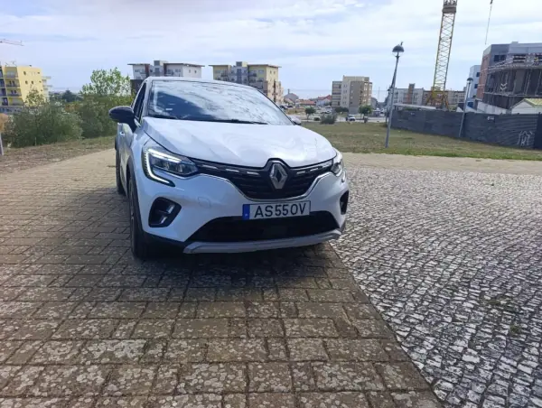 Renault Captur 1.0 TCE 90 Intense 2022 Gasolina — 46 325 km · Lisboa Renault Captur 2022