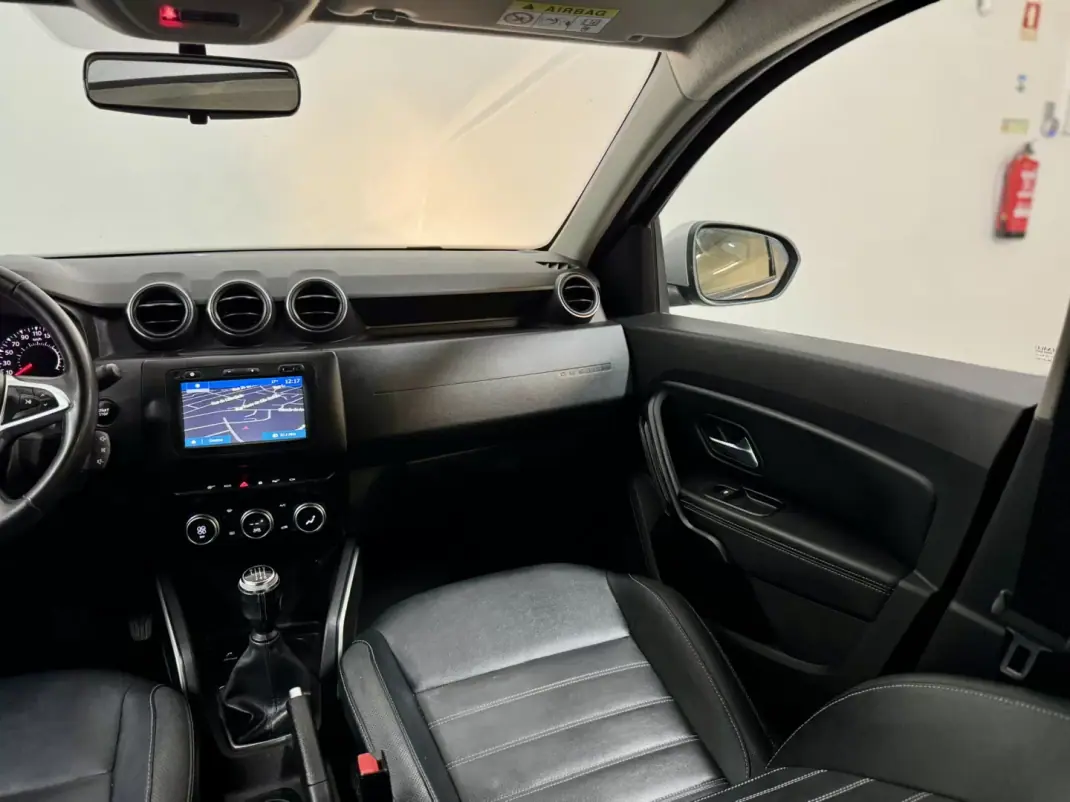 Dacia Duster 2020 - 15750 EUR, 128000 km - AUTO.MOTO.pt - 128000km - foto 30 de 60