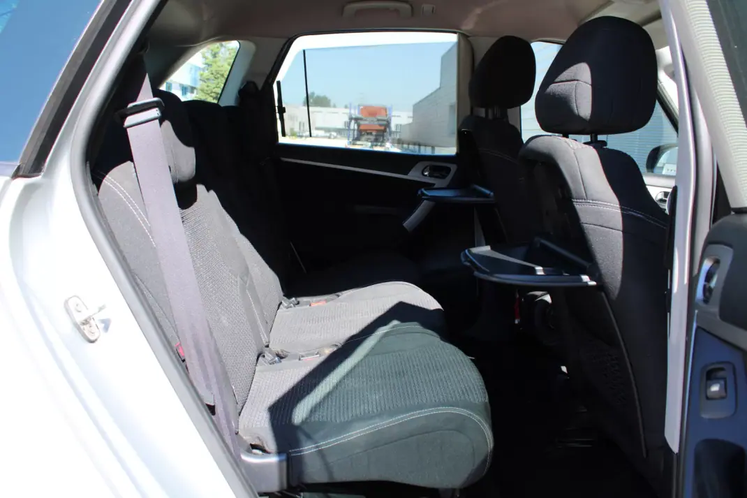 Citroën C4 Picasso 2010 - 3990 EUR, 290212 km - 290212km - foto 23 de 24