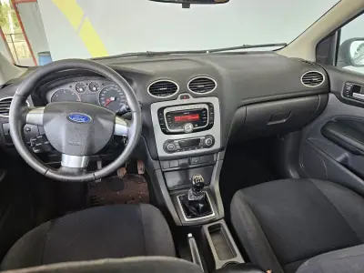 Ford Focus SW 2007 - 3750 EUR, 215000 km - 215000km - foto 6 de 8