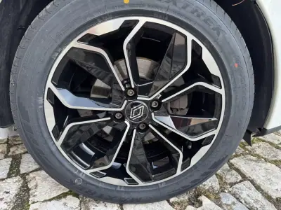 Renault Clio Sport Tourer 2016 - 10500 EUR, 138000 km - AUTO.MOTO.pt - 138000km - foto 37 de 37