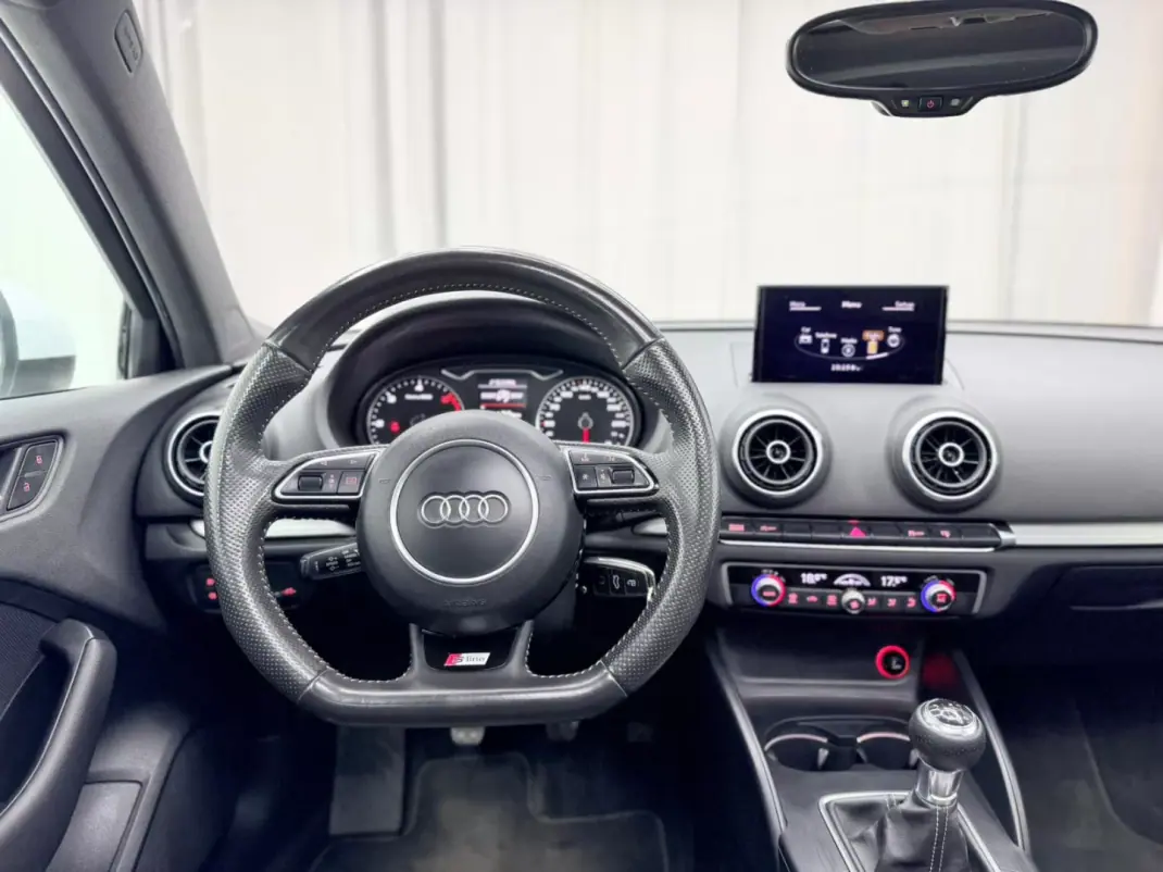 Audi A3 Limousine 2014 - 19750 EUR, 184000 km - AUTO.MOTO.pt - 184000km - foto 18 de 25