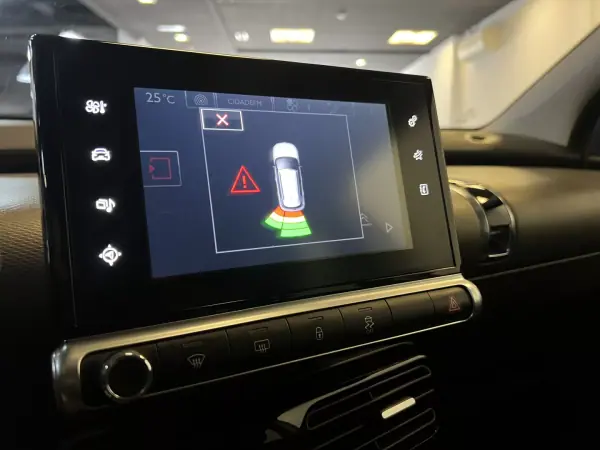 Citroën C4 Cactus 2015 - 8990 EUR, 175000 km - AUTO.MOTO.pt - 175000km - foto 24 de 35
