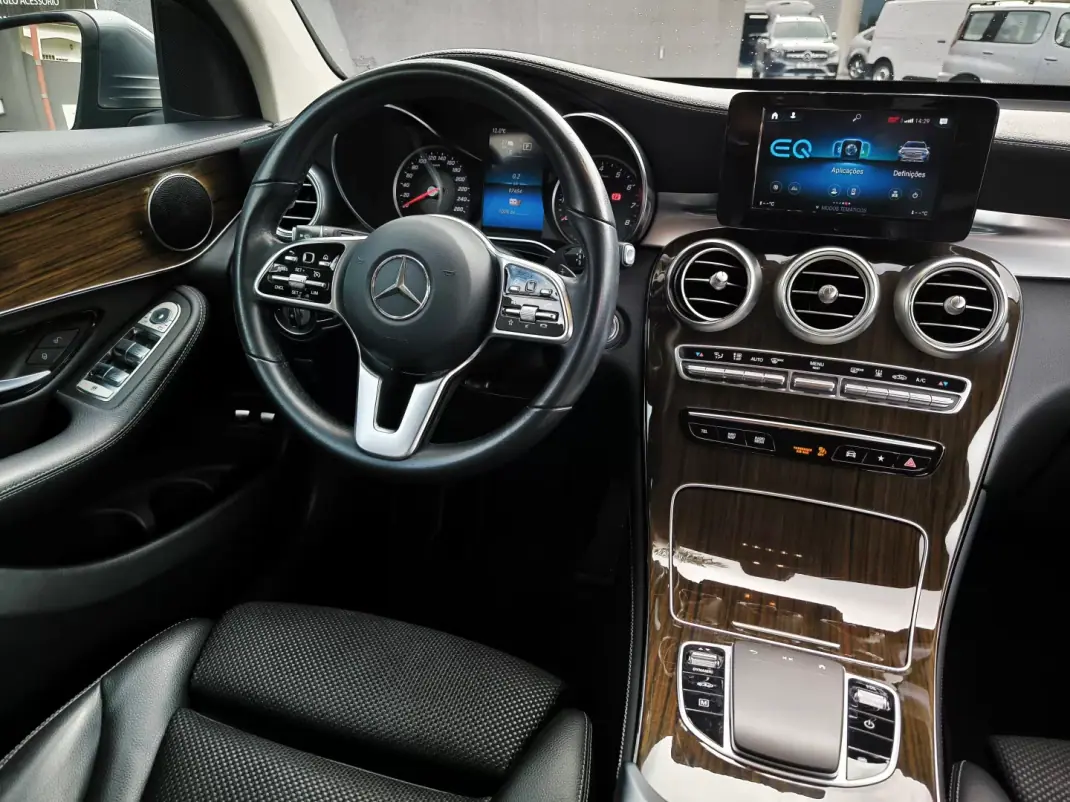 Mercedes-Benz GLC 300 2020 - 36950 EUR, 97454 km - AUTO.MOTO.pt - 97454km - foto 20 de 42