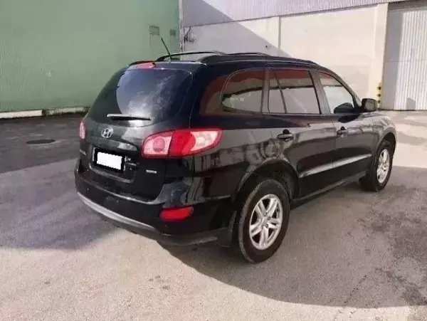 Hyundai Santa Fe 2012 - 15999 EUR, 70000 km - AUTO.MOTO.pt - 70000km - foto 19 de 20