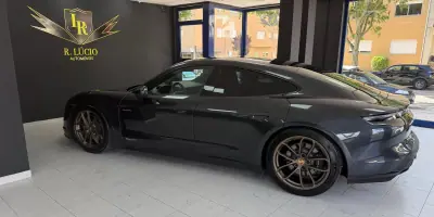 Porsche Taycan 2023 - 69000 EUR, 84534 km - AUTO.MOTO.pt - 84534km - foto 19 de 39