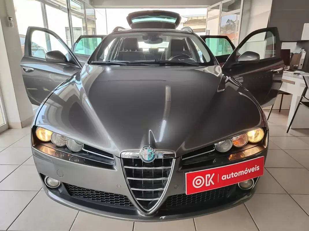 Alfa Romeo 159 Sportwagon 2008 - 7250 EUR, 221050 km - AUTO.MOTO.pt - 221050km - foto 20 de 37
