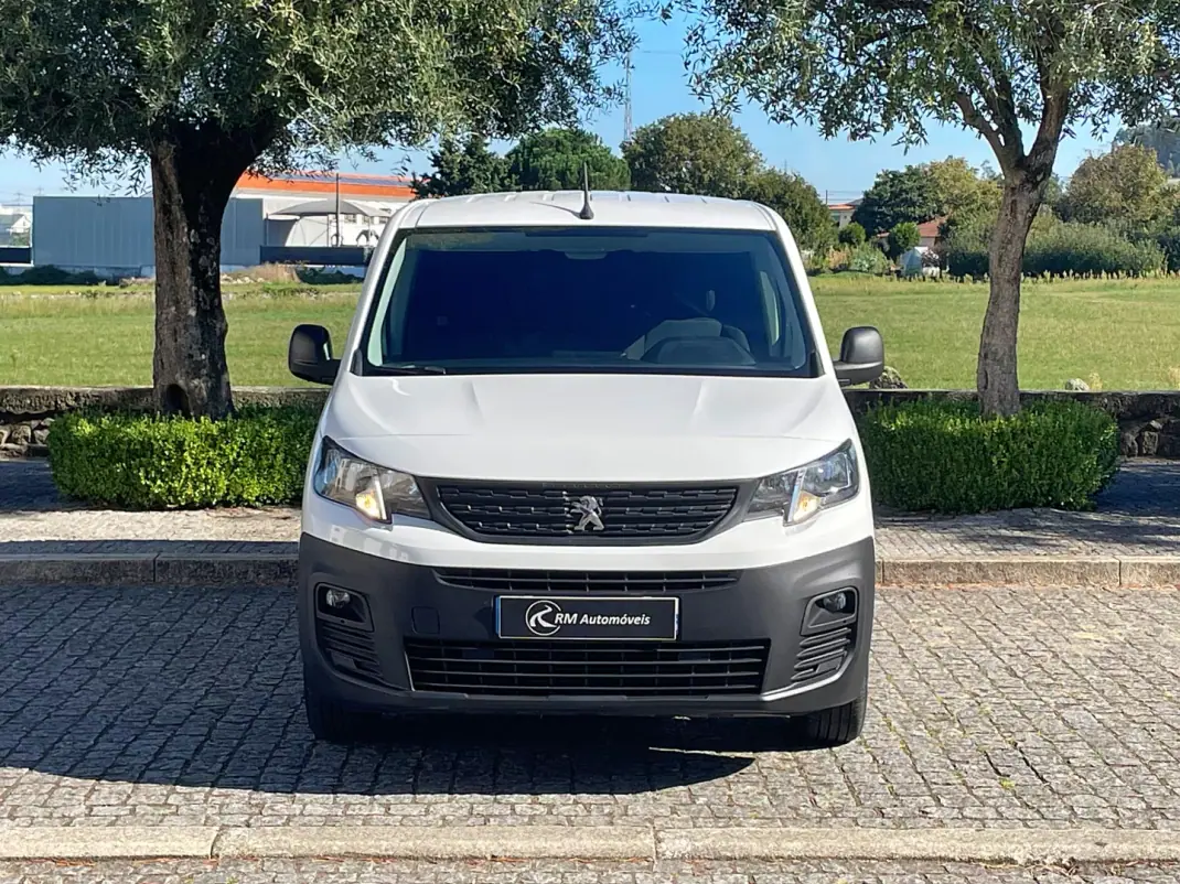 Peugeot Partner 2021 - 11400 EUR, 148000 km - 148000km - foto 3 de 32