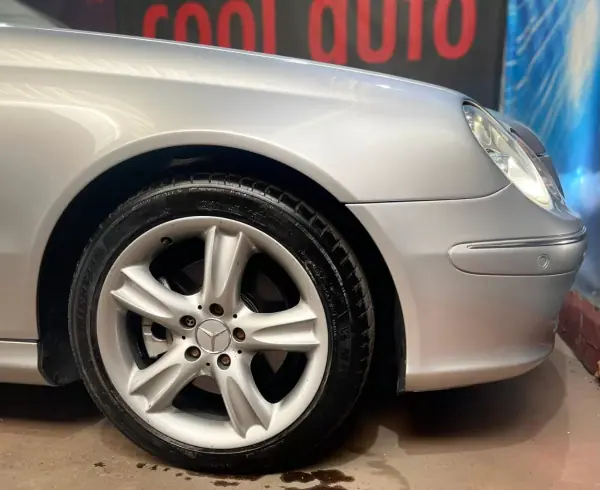 Mercedes-Benz CLK 220 2005 - 10999 EUR, 223000 km - AUTO.MOTO.pt - 223000km - foto 26 de 44