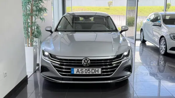 Volkswagen Arteon Shooting Brake 2022 - 24999 EUR, 171121 km - AUTO.MOTO.pt - 171121km - foto 7 de 33
