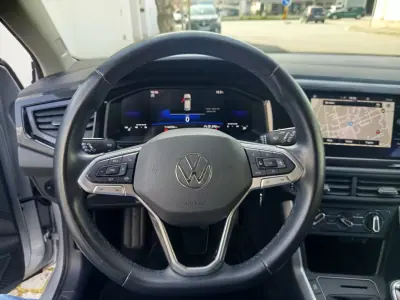 Volkswagen Polo 2022 - 14490 EUR, 114100 km - AUTO.MOTO.pt - 114100km - foto 16 de 19