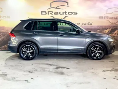 Volkswagen Tiguan 2020 - 29900 EUR, 176496 km - 176496km - foto 5 de 31