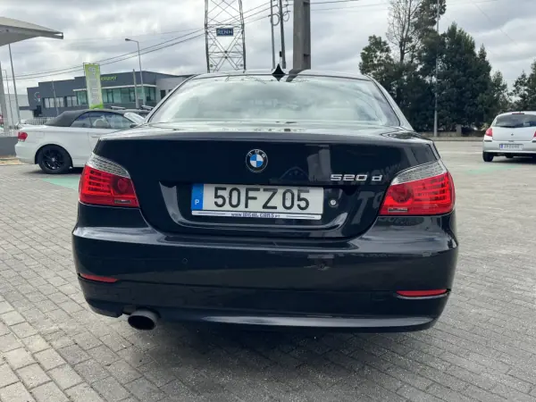 BMW 520 2008 - 12950 EUR, 192000 km - AUTO.MOTO.pt - 192000km - foto 6 de 10