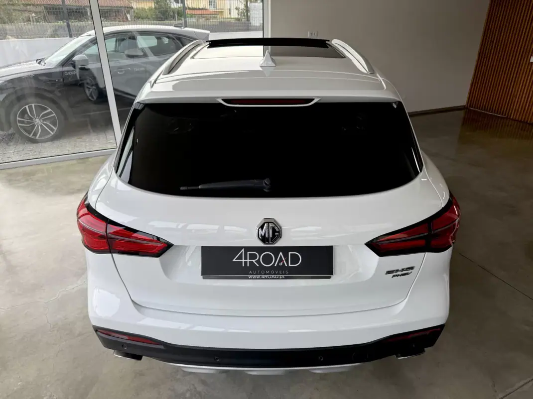 MG EHS 2021 - 20999 EUR, 83000 km - 83000km - foto 47 de 122
