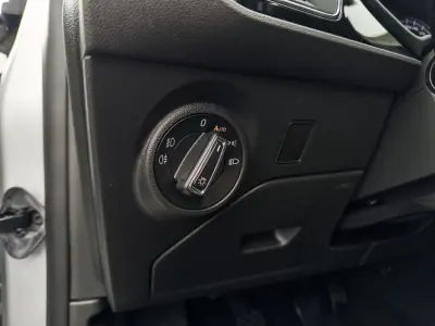 SEAT Leon 2016 - 12990 EUR, 117000 km - AUTO.MOTO.pt - 117000km - foto 23 de 26