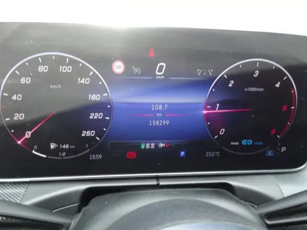 Mercedes-Benz C 220 2022 - 32400 EUR, 158299 km - AUTO.MOTO.pt - 158299km - foto 6 de 29