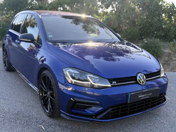 Volkswagen Golf 2018 - 35999 EUR, 80000 km - AUTO.MOTO.pt - 80000km - foto 12 de 23