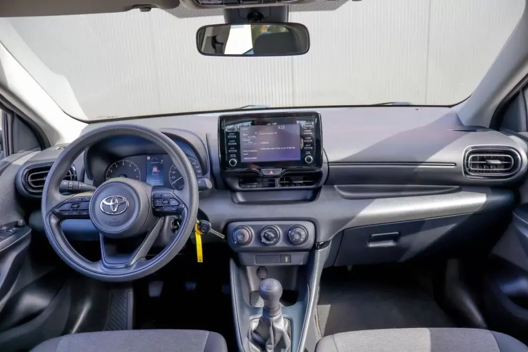 Toyota Yaris 2021 - 14990 EUR, 50250 km - AUTO.MOTO.pt - 50250km - foto 19 de 30