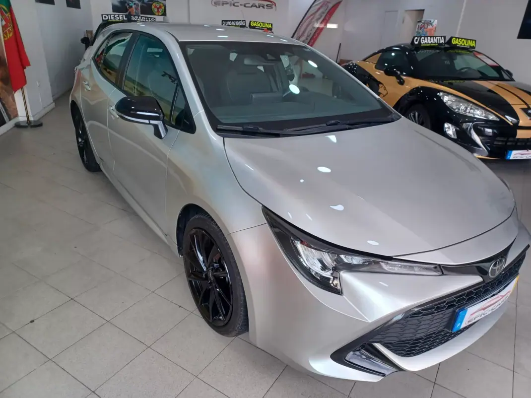 Toyota Corolla 2019 - 18390 EUR, 81211 km - AUTO.MOTO.pt - 81211km - foto 9 de 33