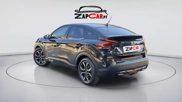 Citroën e-C4 2023 — foto 3 de 15