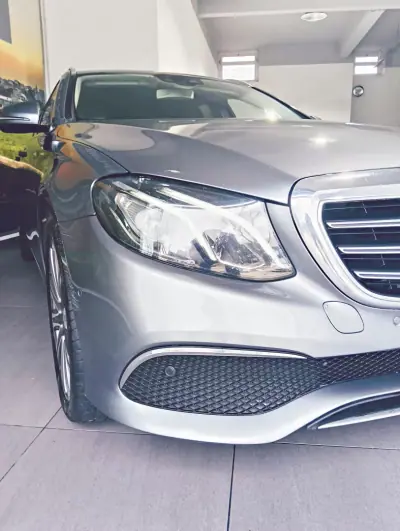Mercedes-Benz E 220 2017 - 21990 EUR, 249791 km - AUTO.MOTO.pt - 249791km - foto 9 de 23