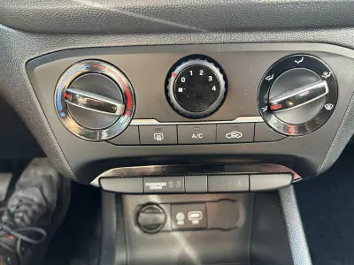 Hyundai i20 2020 - 13547 EUR, 43500 km - 43500km - foto 16 de 17