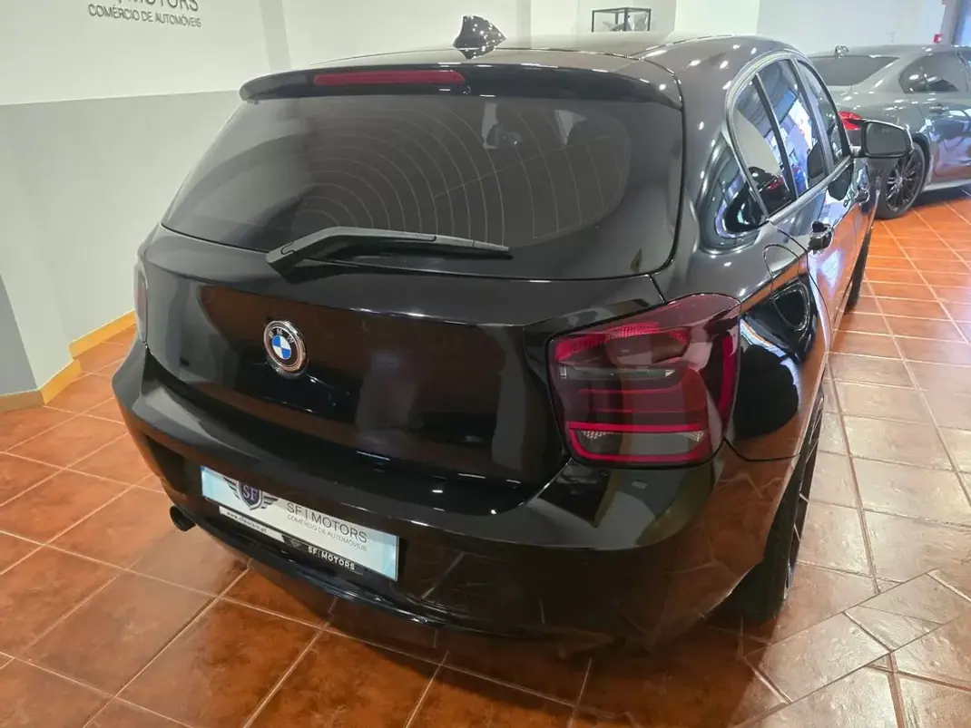 BMW 116 2012 - 12880 EUR, 157375 km - 157375km - foto 4 de 41