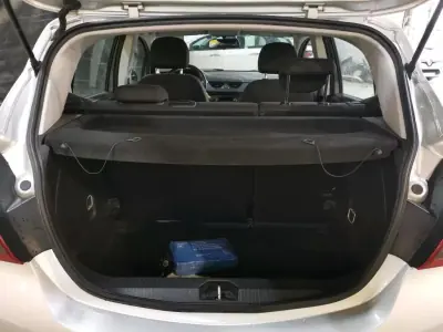 Opel Corsa 2018 - 11900 EUR, 125200 km - AUTO.MOTO.pt - 125200km - foto 8 de 8