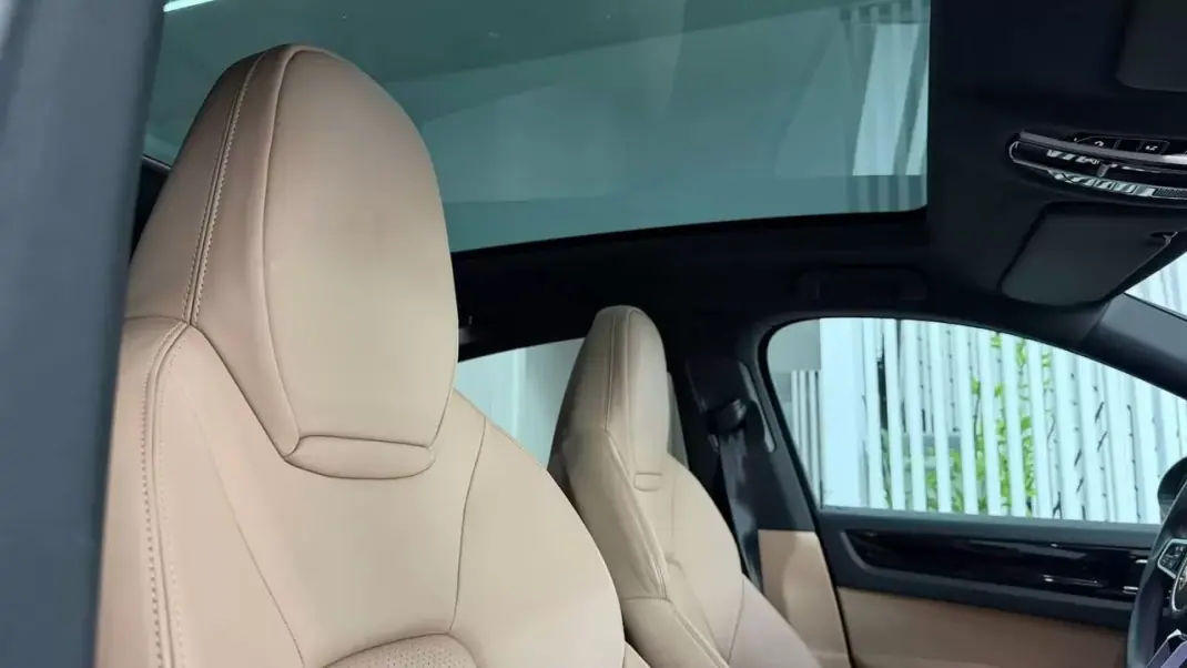 Porsche Cayenne Coupé 2019 - 69990 EUR, 59352 km - 59352km - foto 24 de 32