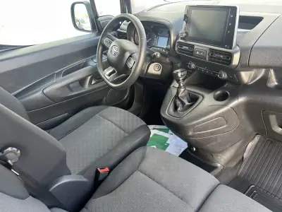 Toyota PROACE City EXCLUSIVE 2022 - 13750 EUR, 164475 km - AUTO.MOTO.pt - 164475km - foto 7 de 16