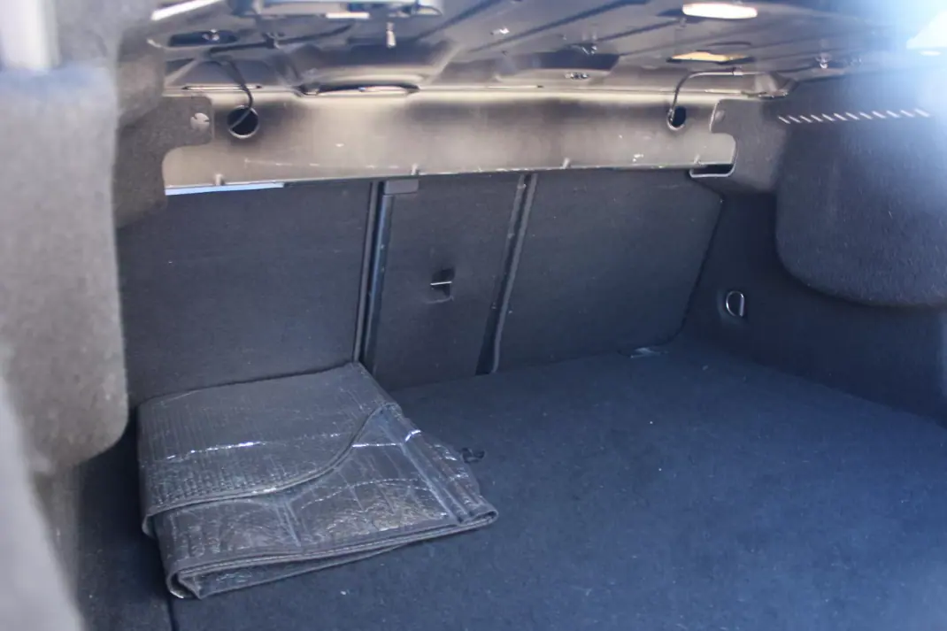 Mercedes-Benz A 180 Limousine 2019 - 21900 EUR, 158320 km - 158320km - foto 12 de 14
