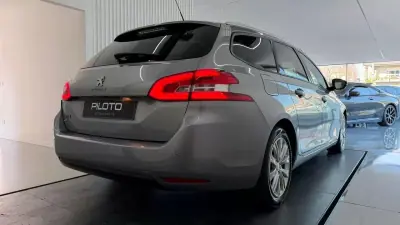 Peugeot 308 SW 2020 - 11990 EUR, 153706 km - AUTO.MOTO.pt - 153706km - foto 11 de 34